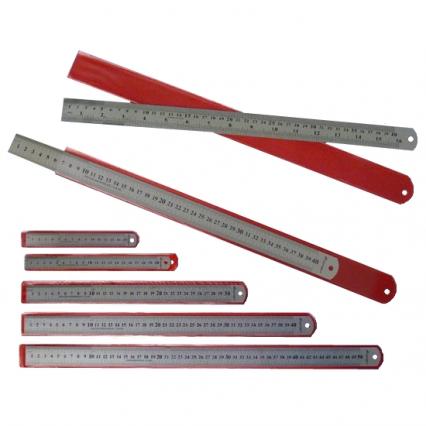 Линейка металлическая 20 см в чехле